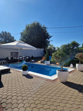 Apartman Avlija